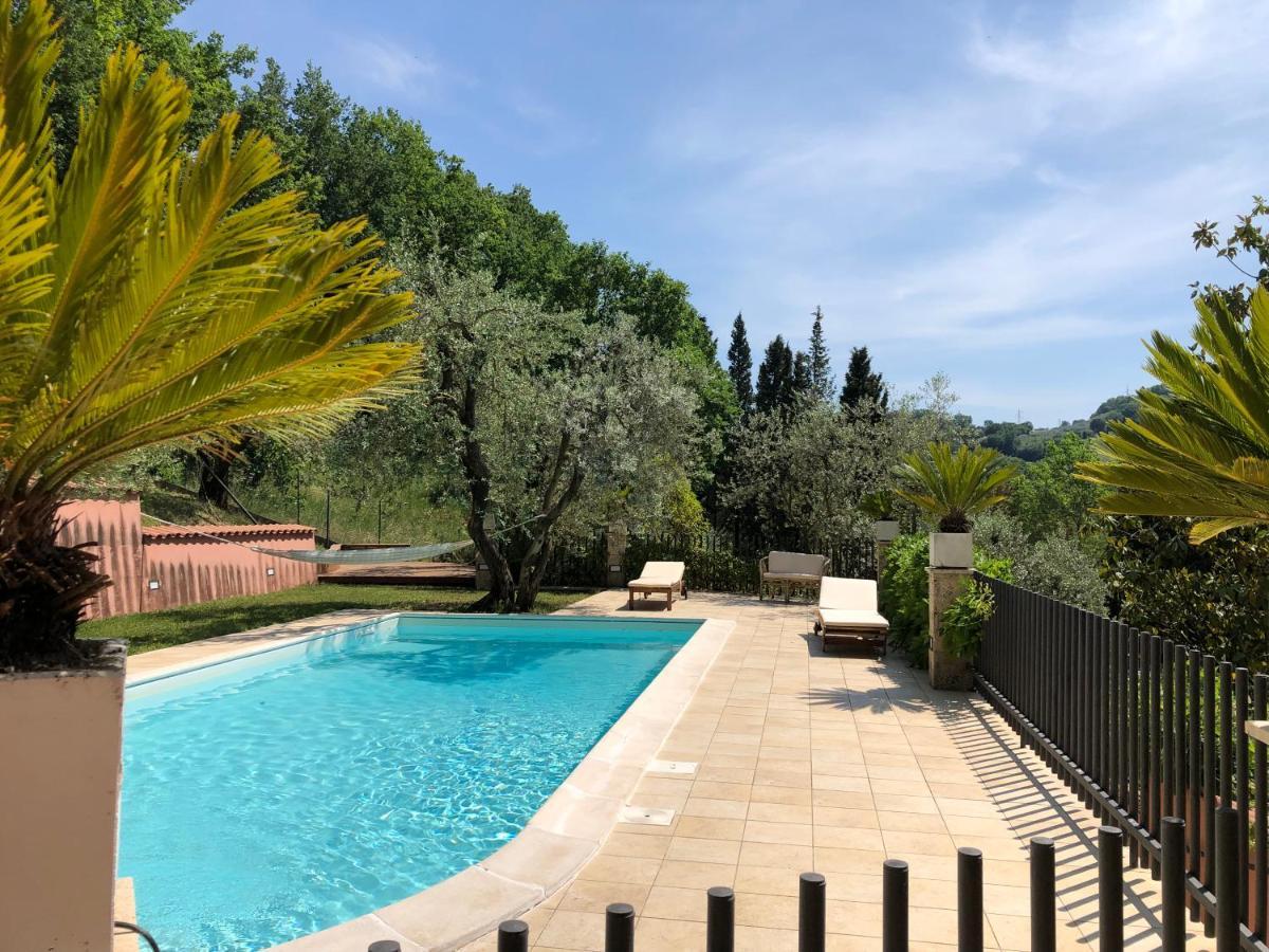 הוילה טרני Villino Con Piscina מראה חיצוני תמונה